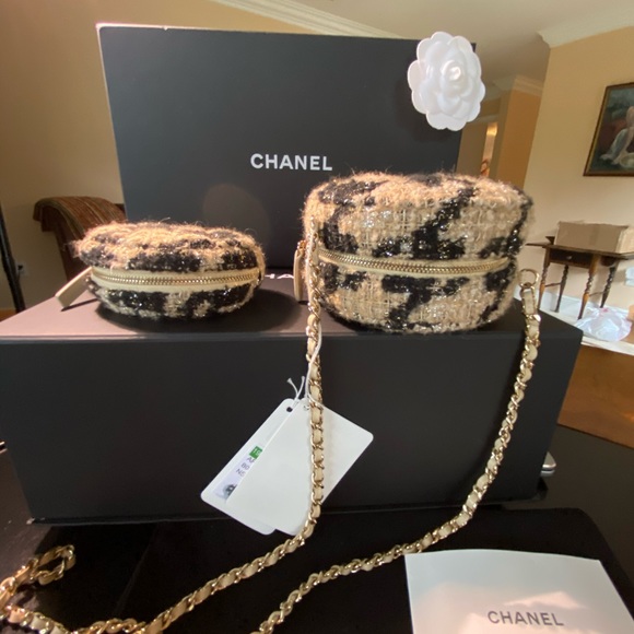 ‼️SOLD‼️ NEW Chanel Tweed Beige Black Double O - Picture 7 of 13
